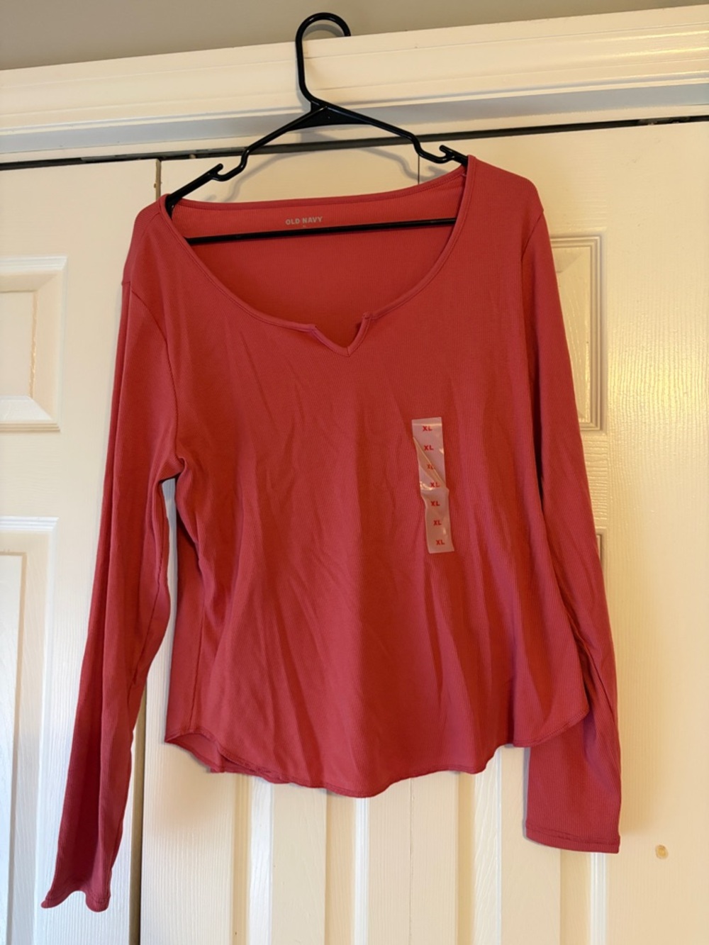 Old Navy Long-Sleeve Scoop Neck Top in Rose